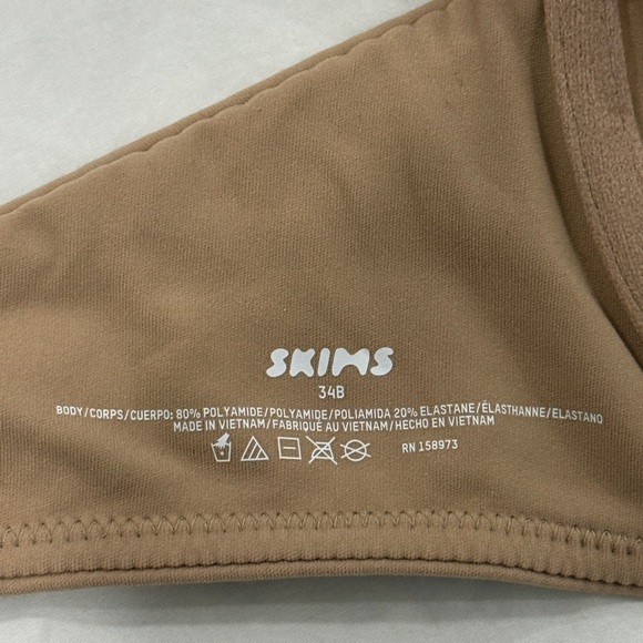 SKIMS Balconette Underwire Bra - Picture 2 of 3